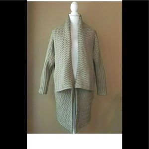 Anthropologie Themelabal tan doleman sweater sz m